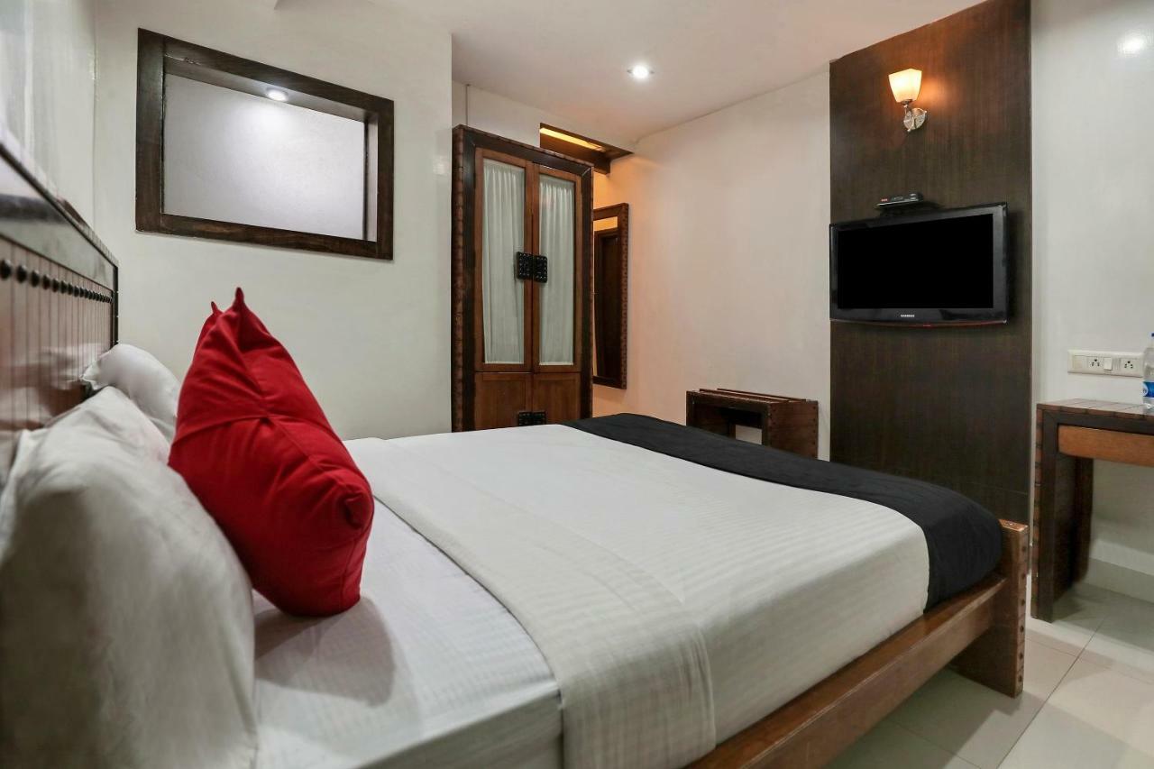 The Elite Royale Aparthotel Bangalore Exterior photo